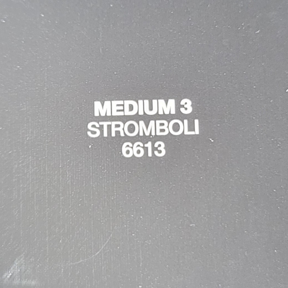 NARS Natural Radiant Longwear Foundation BNIB Stromboli Medium 3 - Picture 3 of 4